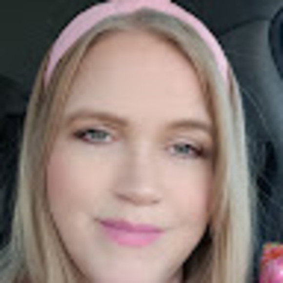 Meet your Posher, Roxanne - Picture 1 of 1